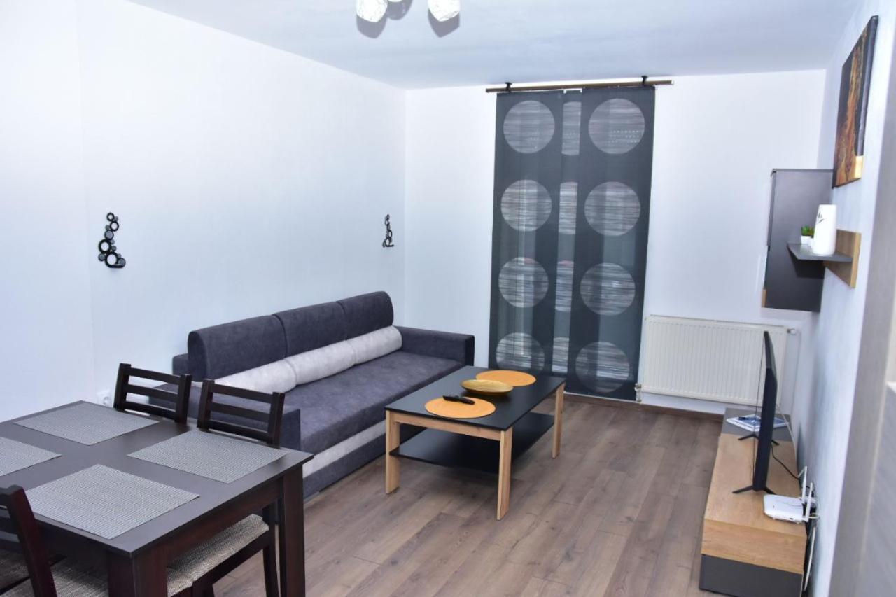 חונדוארה Apartament Dabe Hd מראה חיצוני תמונה