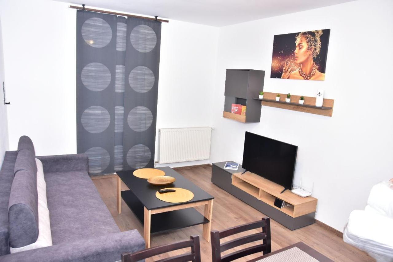 חונדוארה Apartament Dabe Hd מראה חיצוני תמונה