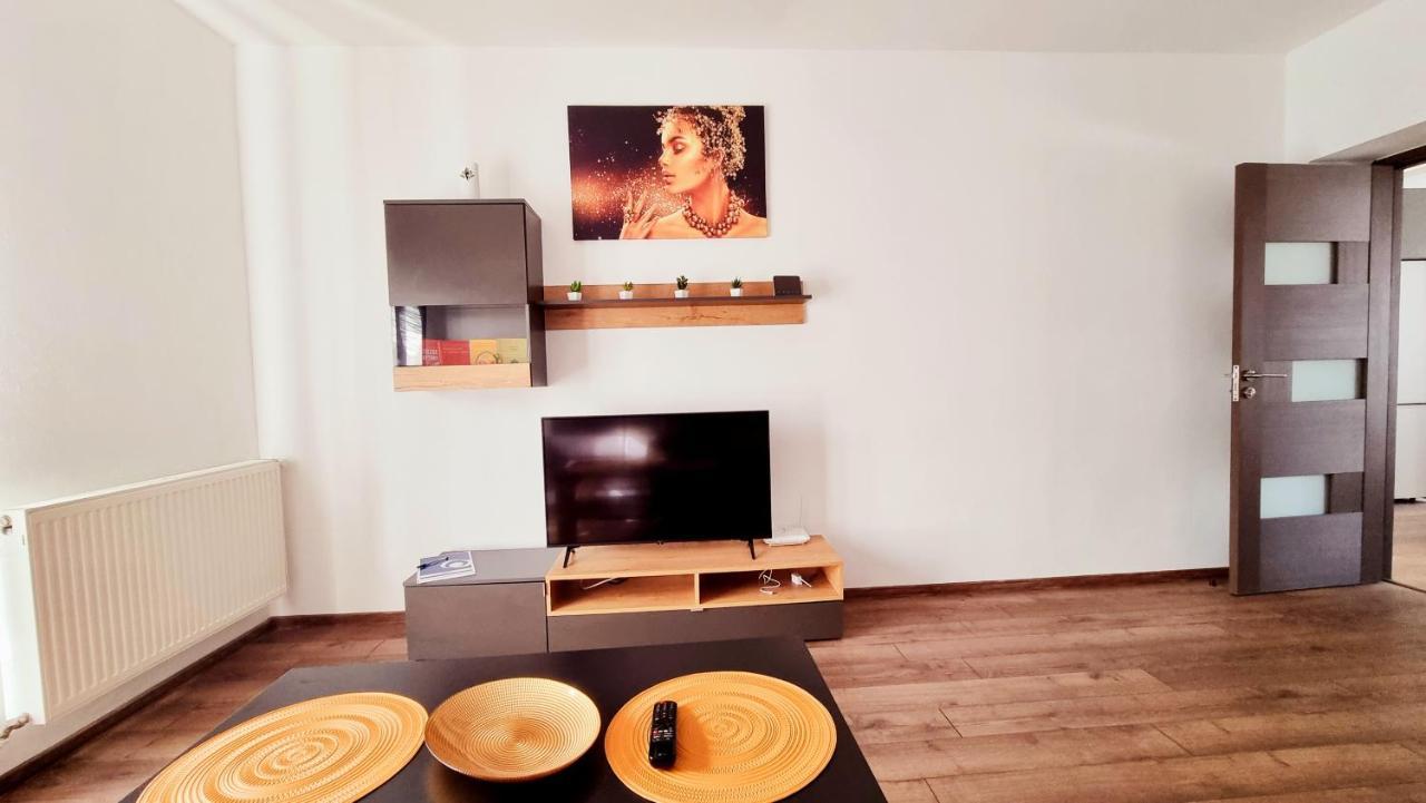 חונדוארה Apartament Dabe Hd מראה חיצוני תמונה
