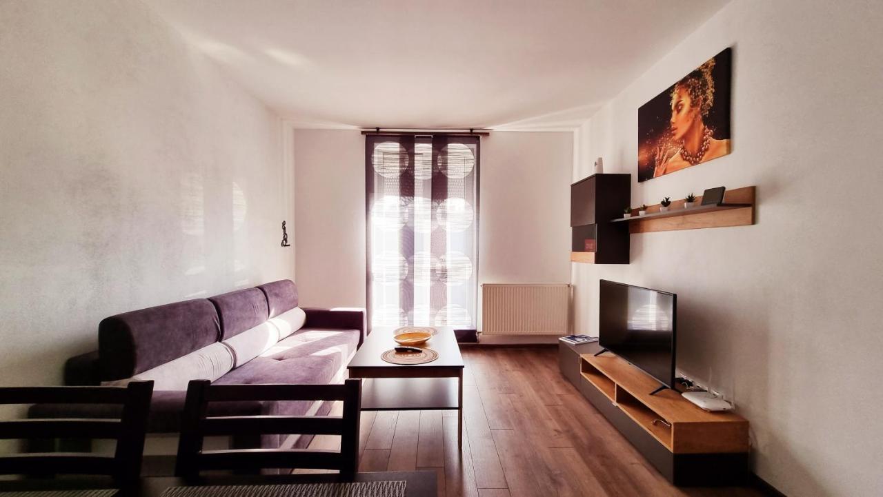 חונדוארה Apartament Dabe Hd מראה חיצוני תמונה